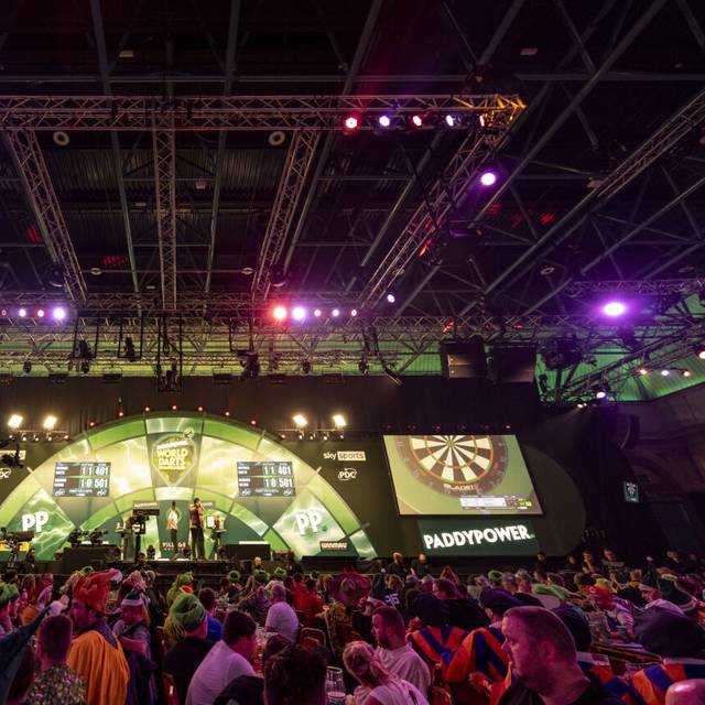 Blick in den Alexandra Palace in London während der Darts-Weltmeisterschaft