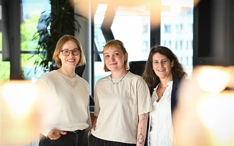 WAZ-Reporterinnen Anja Wölker und Annika Fischer und Radioreporterin Lea Tokarski