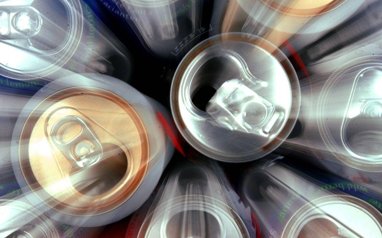 Leeren Getränkedosen
