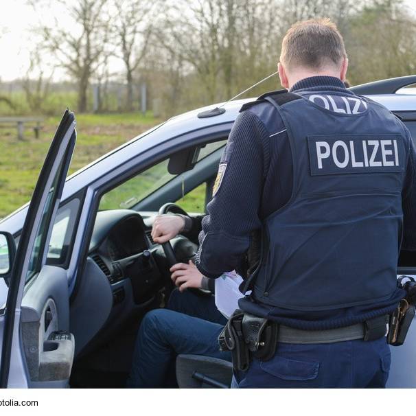 Polizisten in Gelsenkirchen und Dortmund testen Taser
