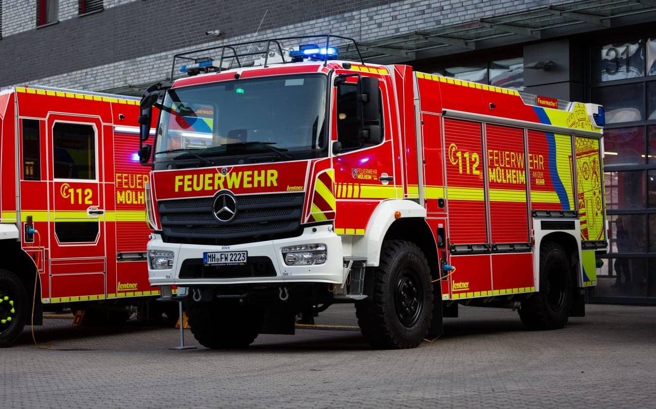 Speldorf: Feuerwehr löscht Wohnungsbrand