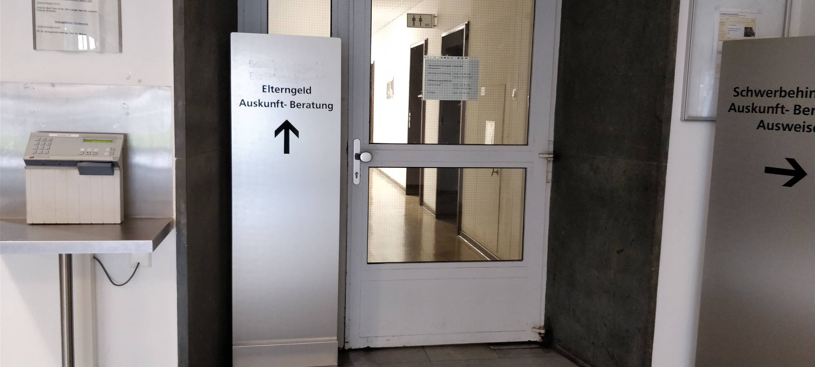 Eingang zur Elterngeldstelle Essen
