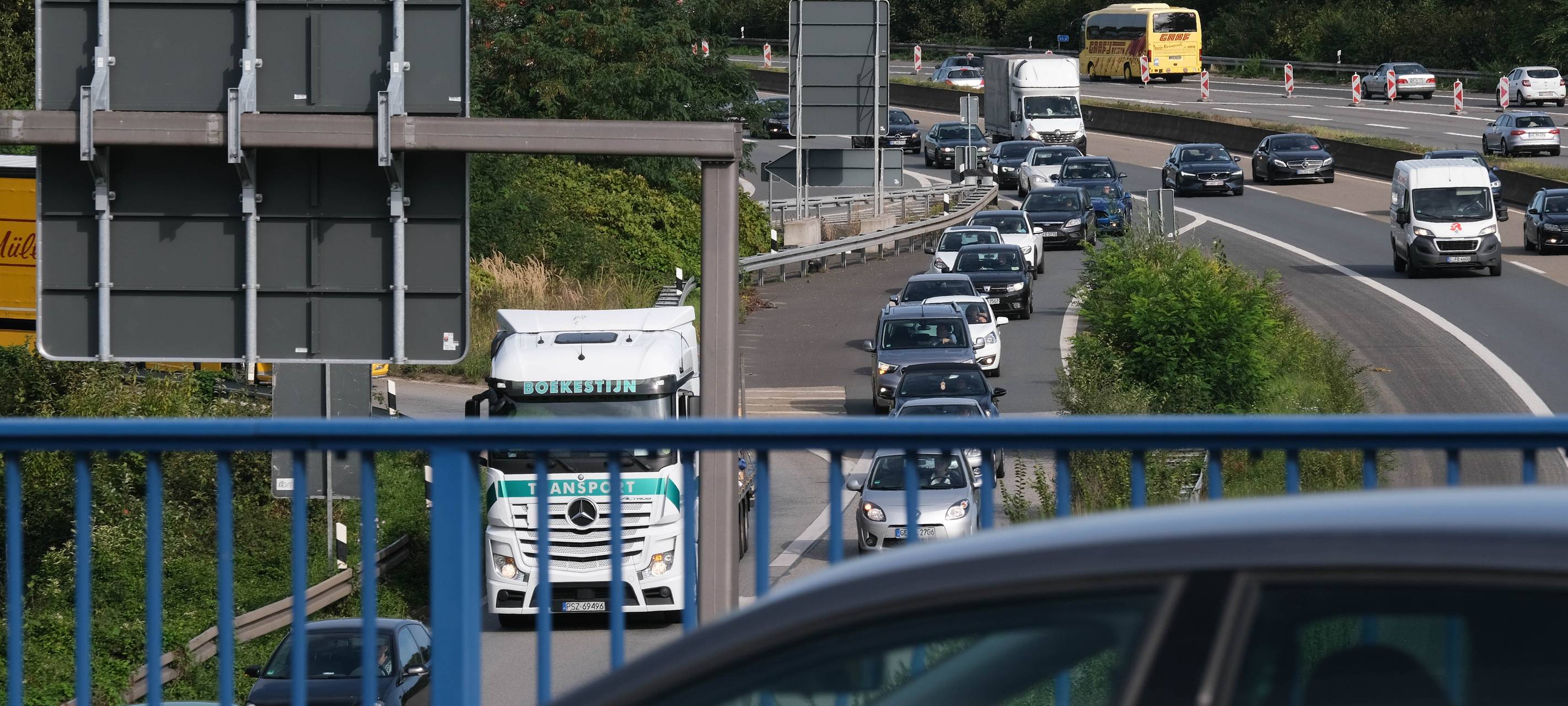 Engpässe am Wochenende auf der A3 und A40