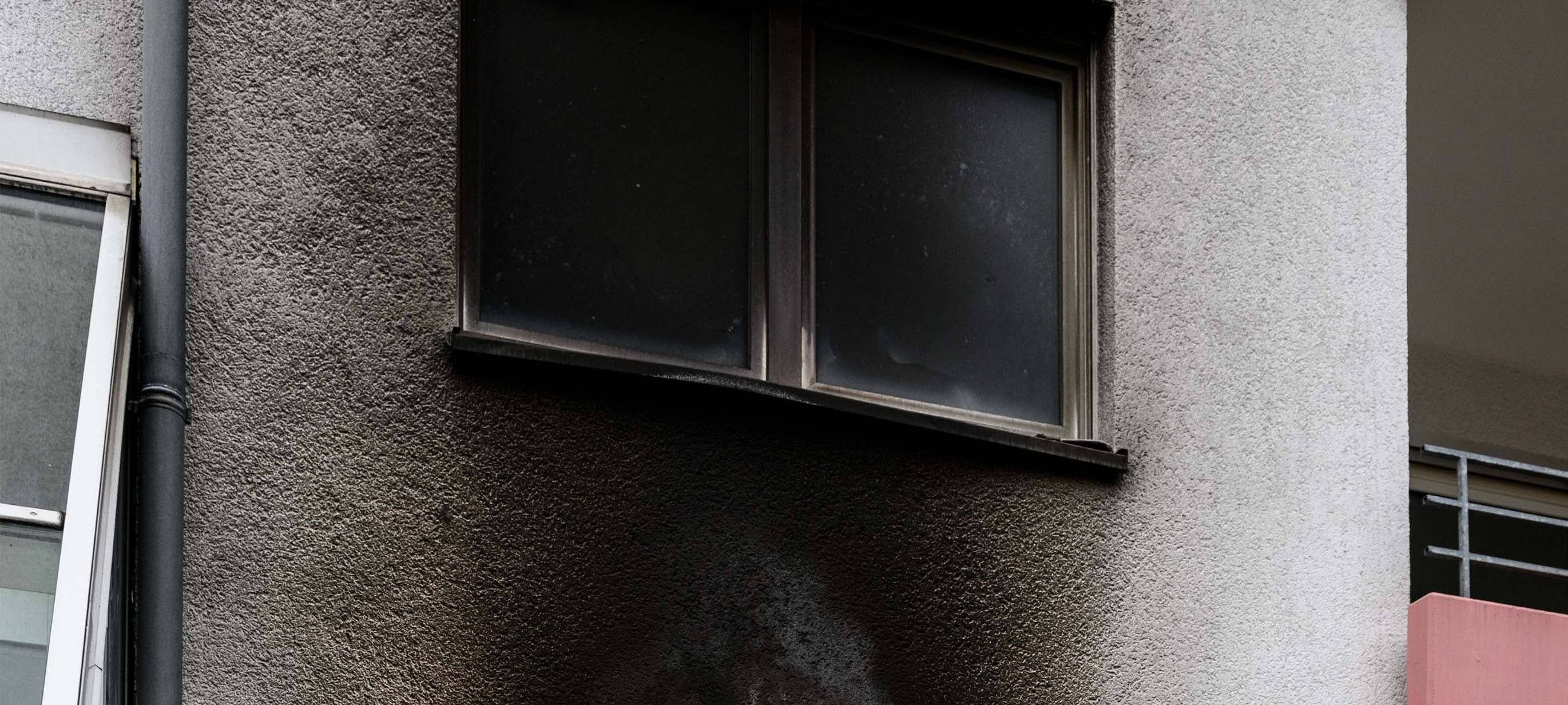 Versicherungen über Silvester-Schäden informieren