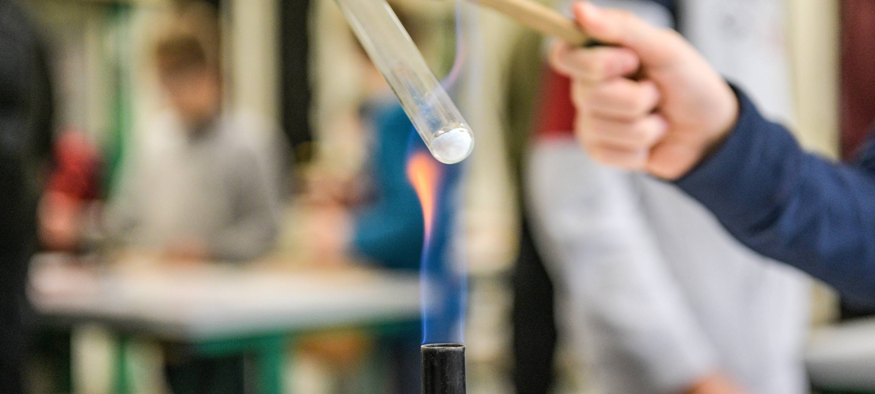 Forscher wollen CO2 recyclen