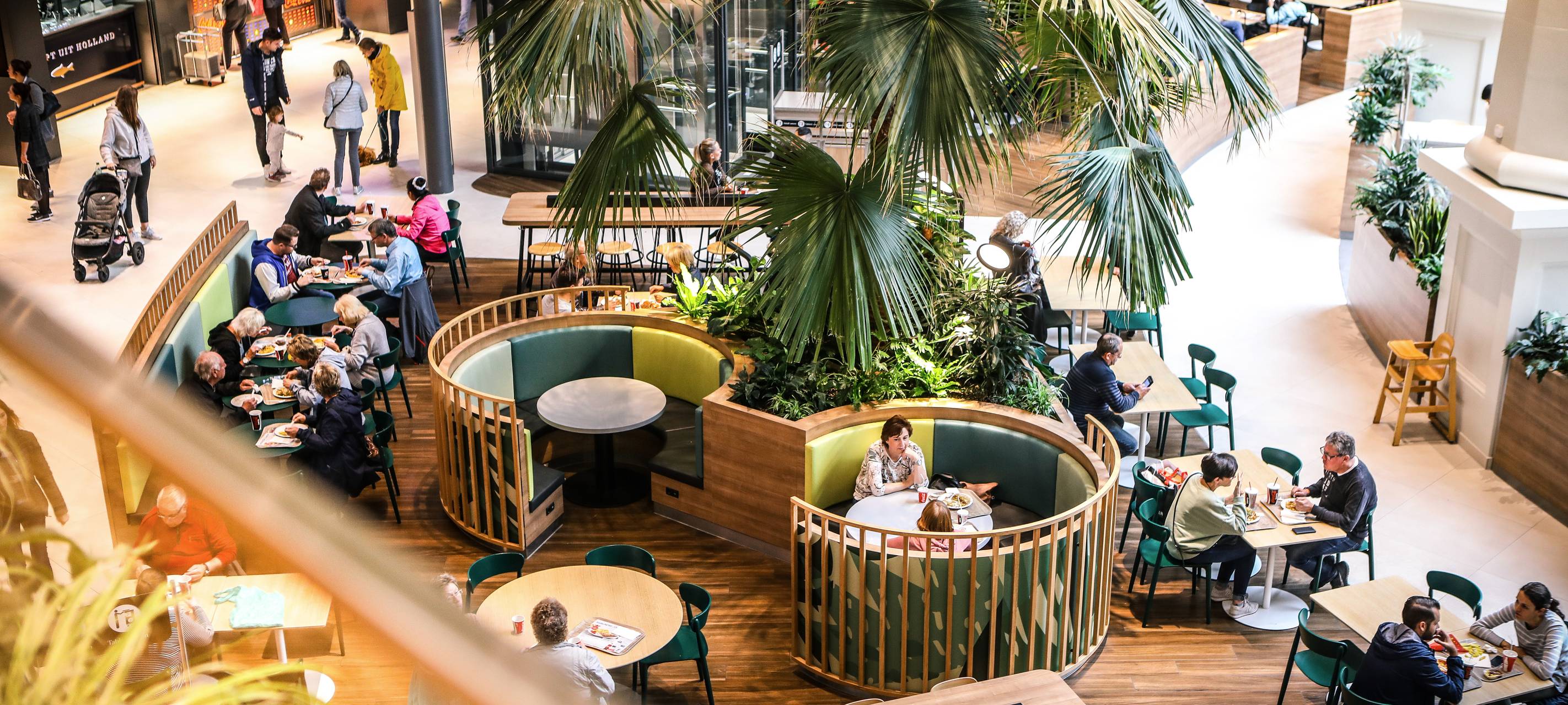 Tisch in der Coca-Cola Oase per Handy reservieren