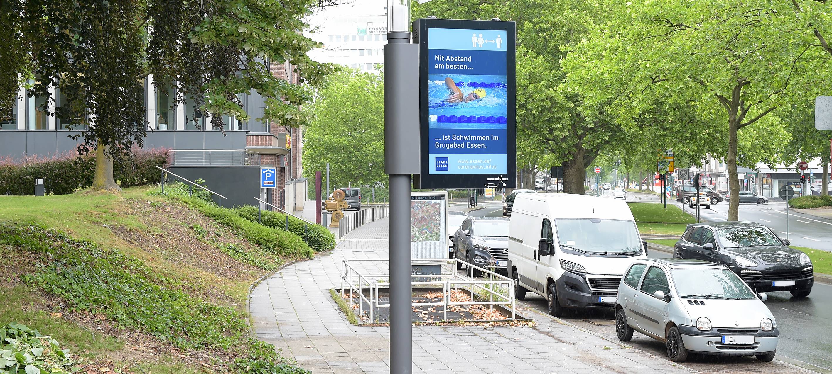 Straßenlaternen helfen bei Parkplatzsuche
