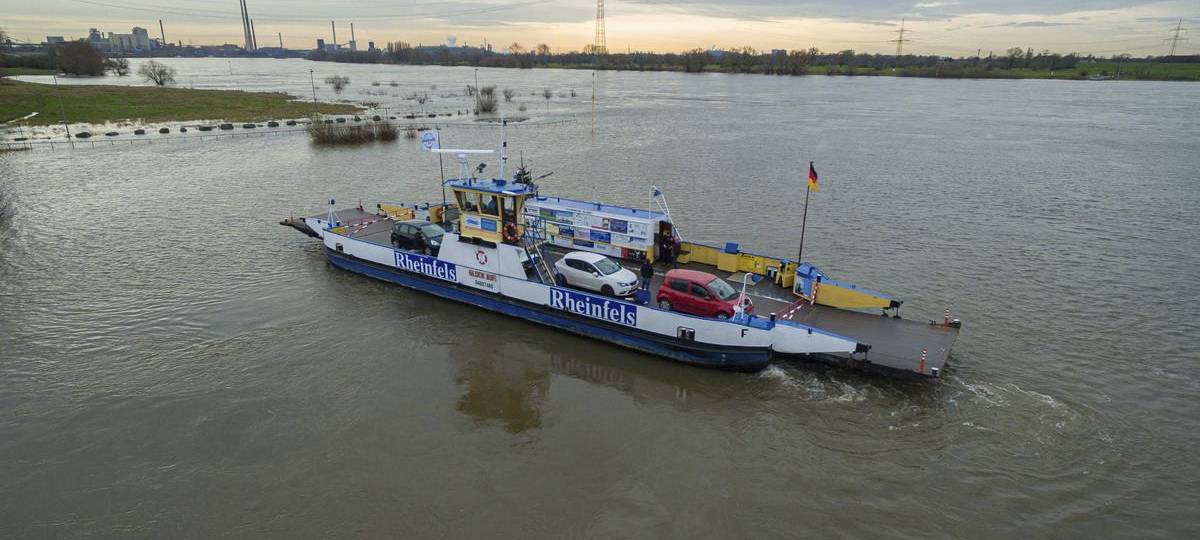 Kinder aus dem Rhein gerettet