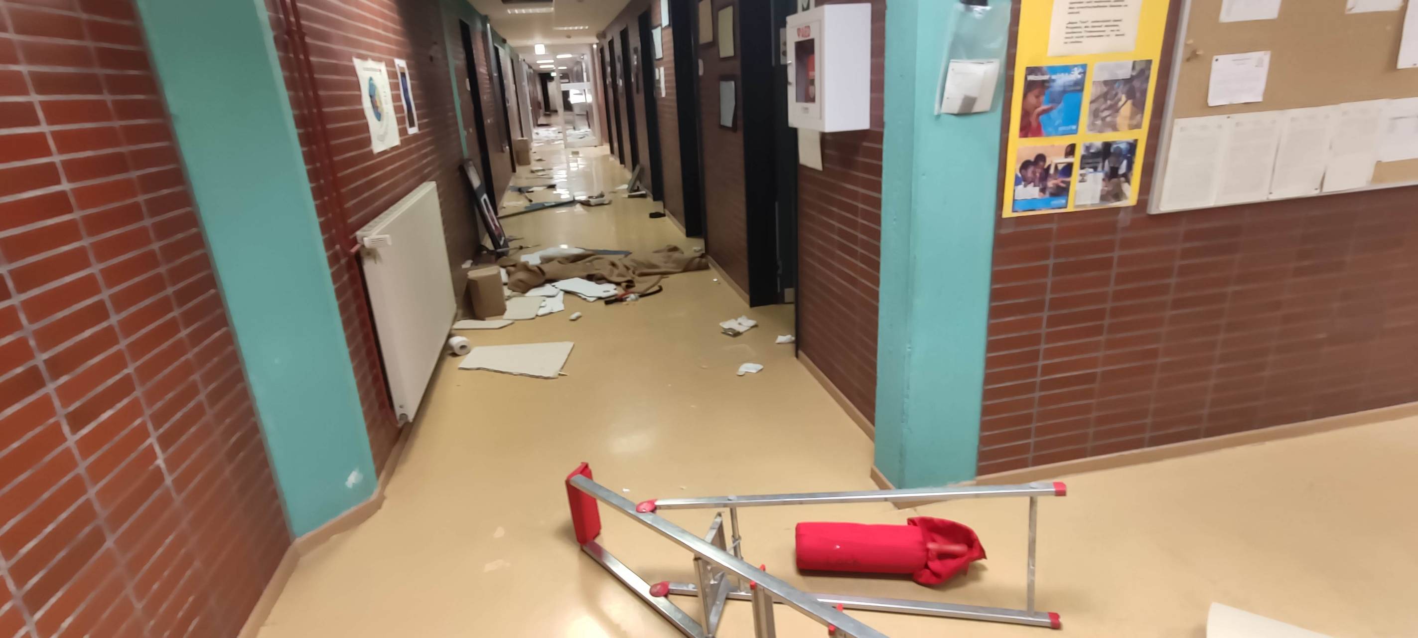 Schule nach Einbrüchen geschlossen