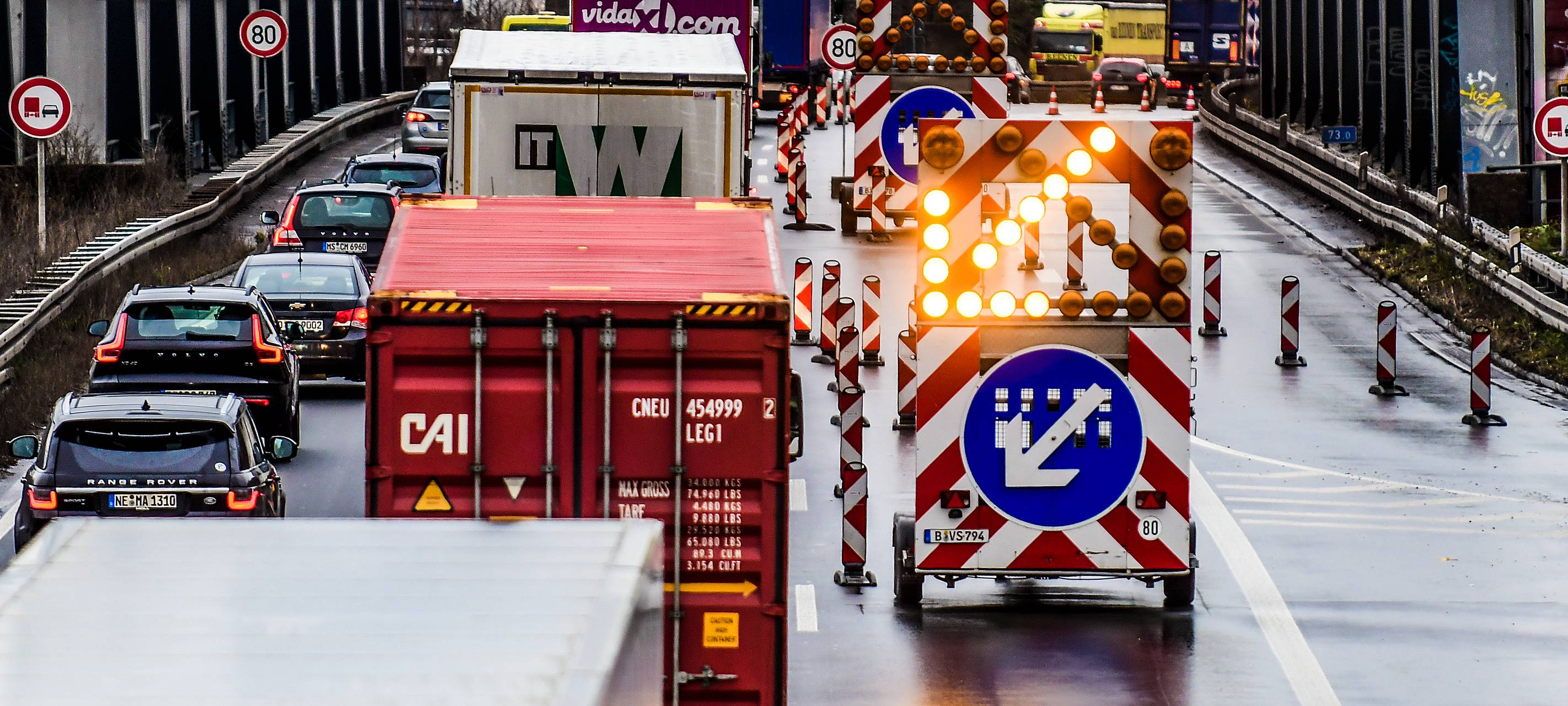 A3: Eine Fahrspur gesperrt