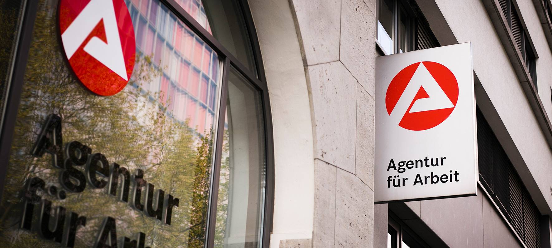 Zahlen gehen erneut leicht nach unten