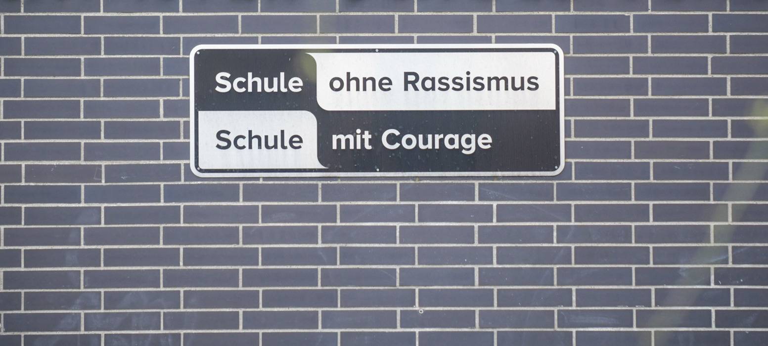 Realschule Stadtmitte zeigt Courage