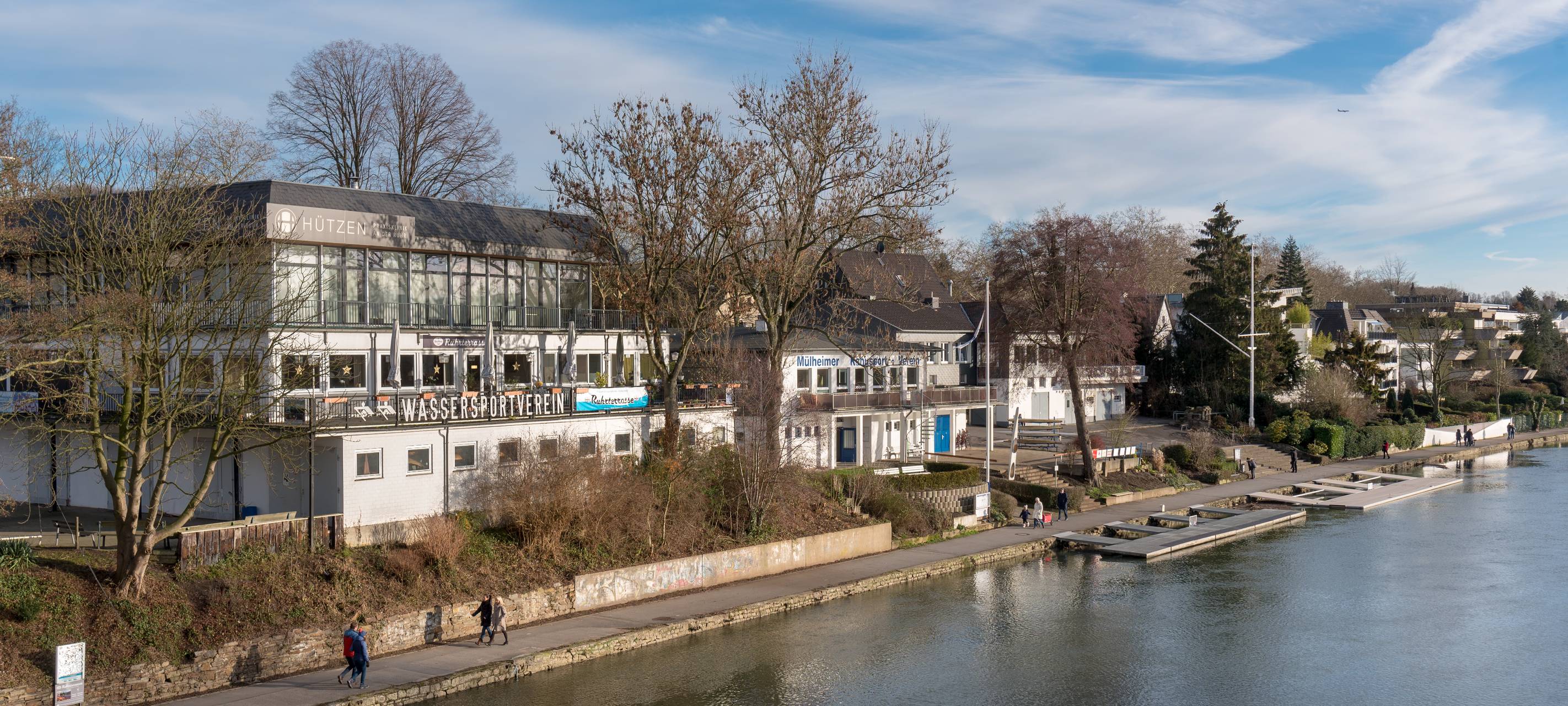 Kind aus der Ruhr gerettet