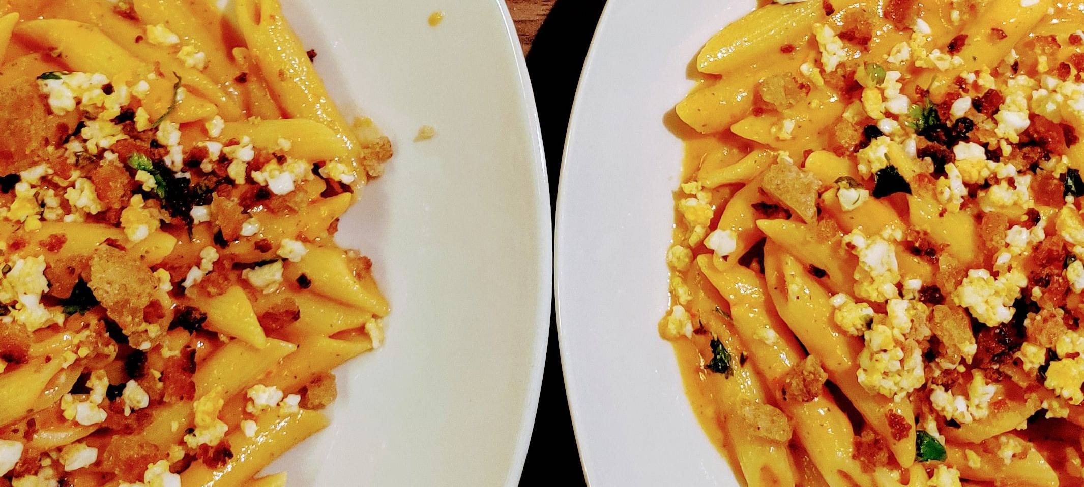 Gazpacho-Nudeln mit Tofu-Bröseln
