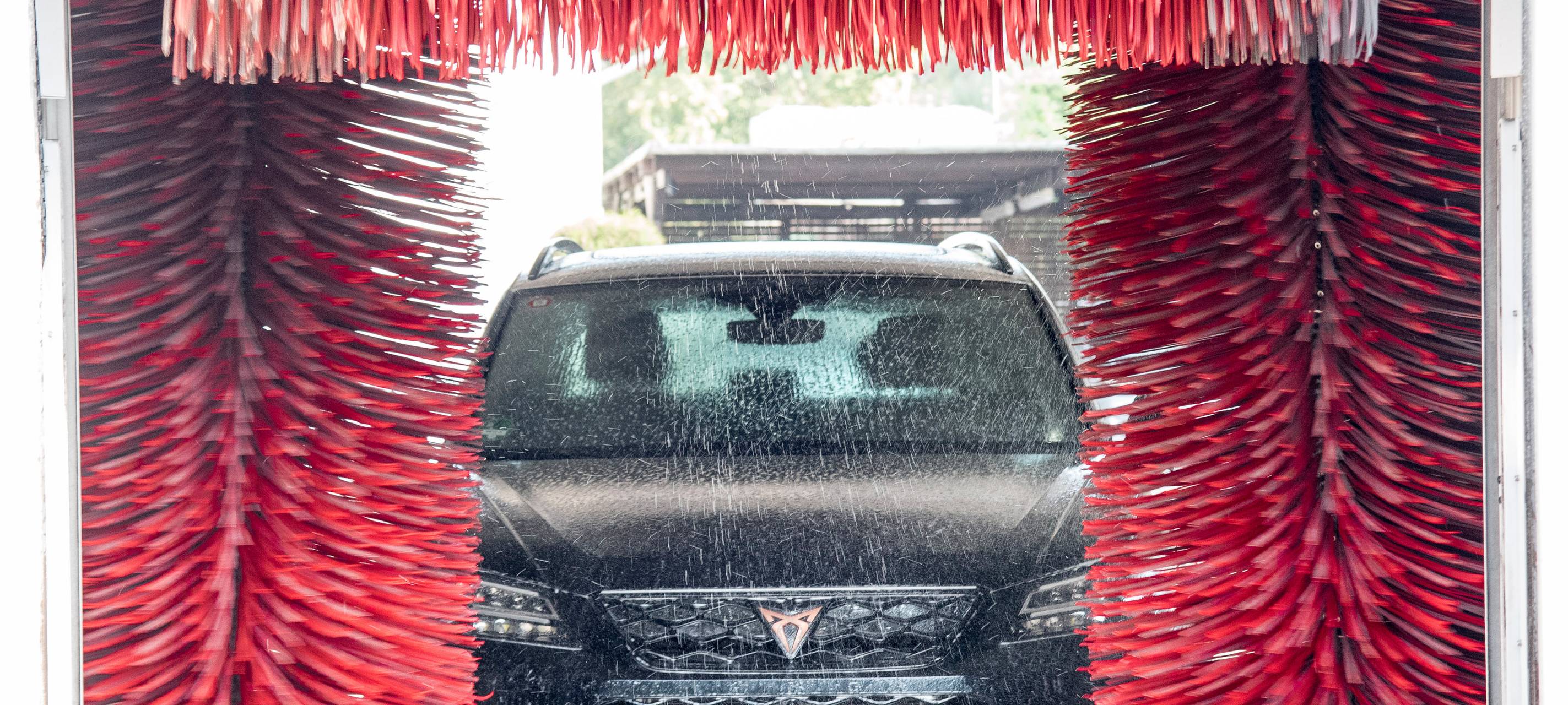 Saharastaub sorgt für dreckige Autos und Fenster