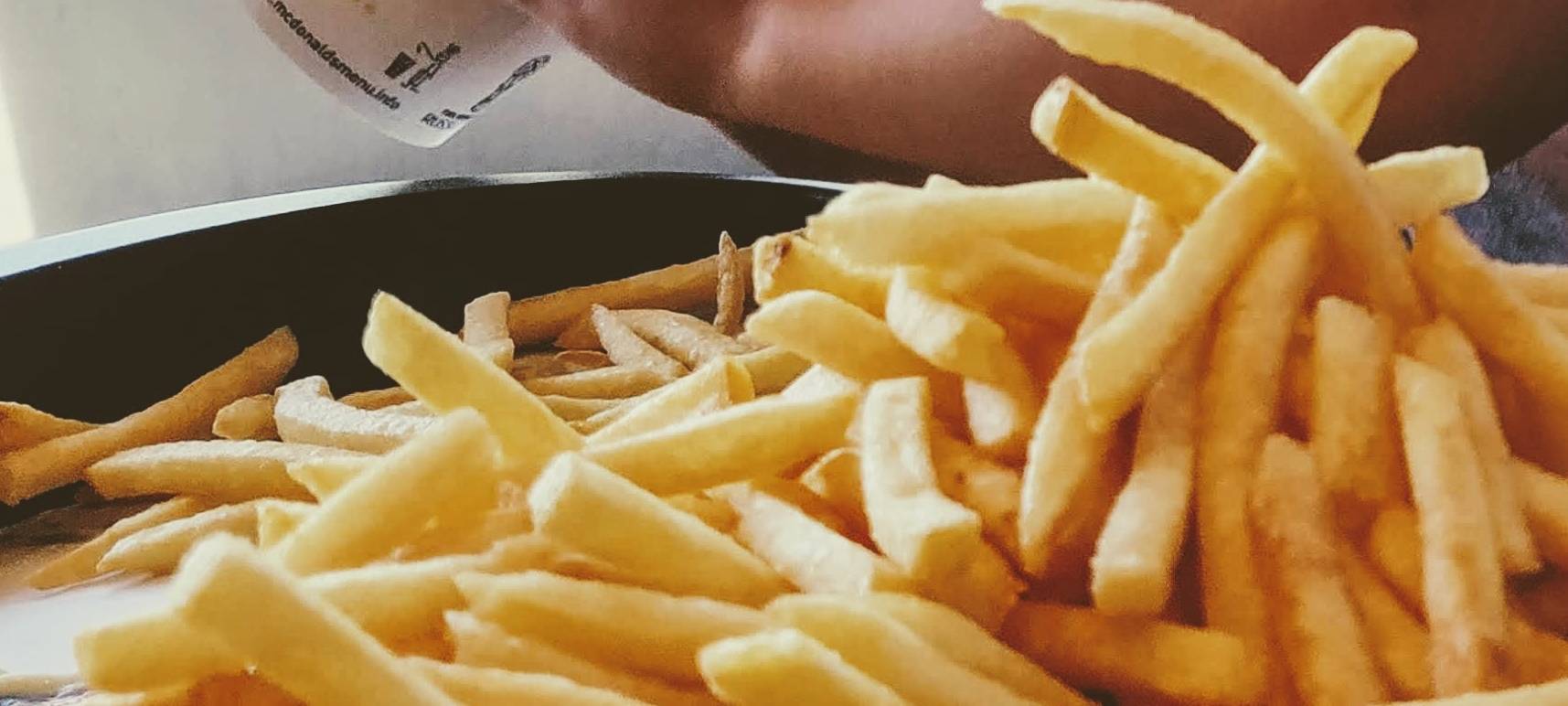 Fritten und Burger nach Hause