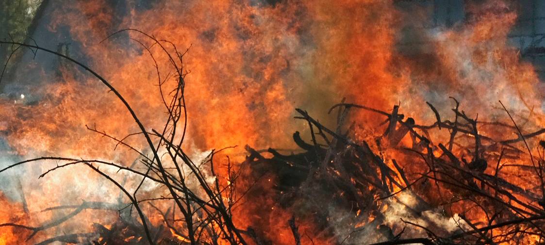 Nicht-öffentliche Osterfeuer unter Auflagen erlaubt