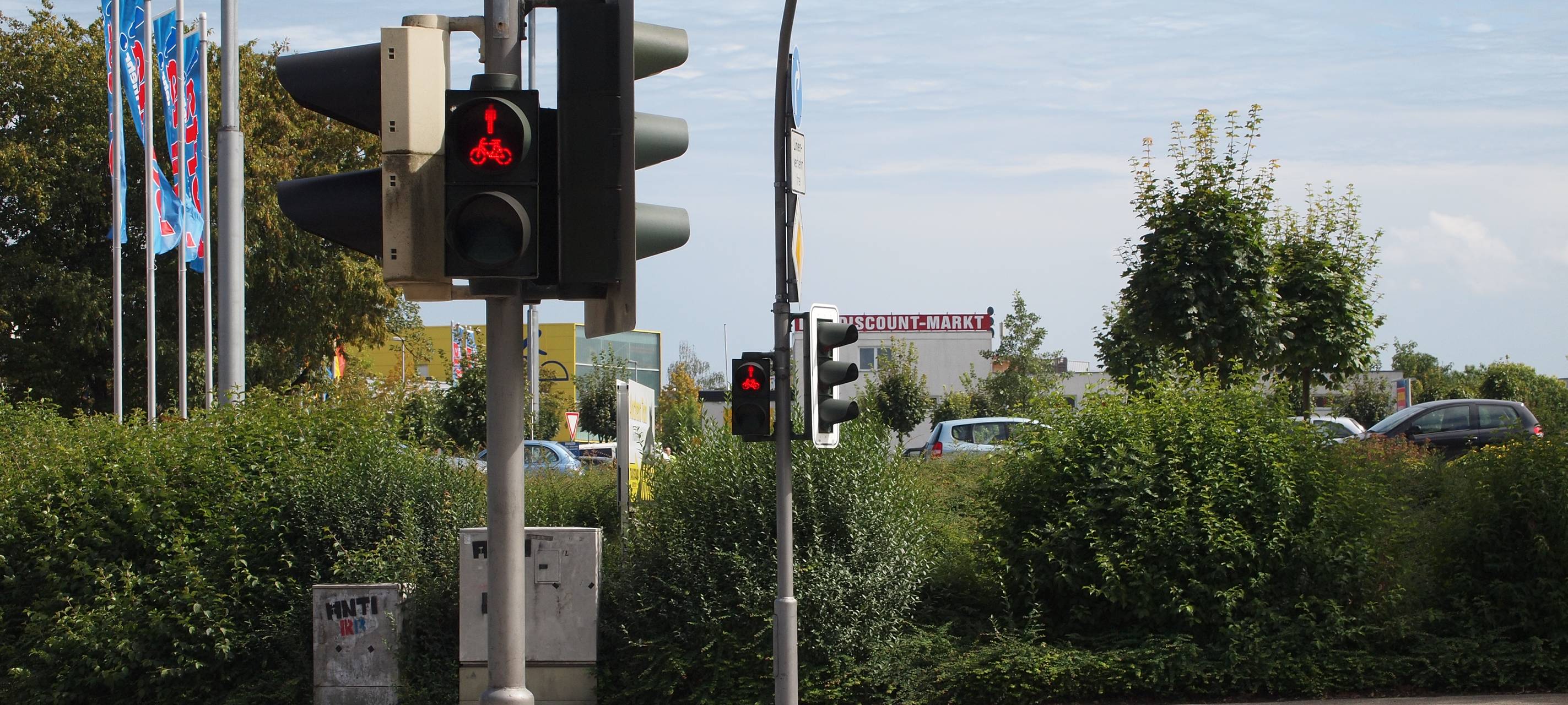 Verkehrswacht appelliert an Erwachsene mit Aufklebern