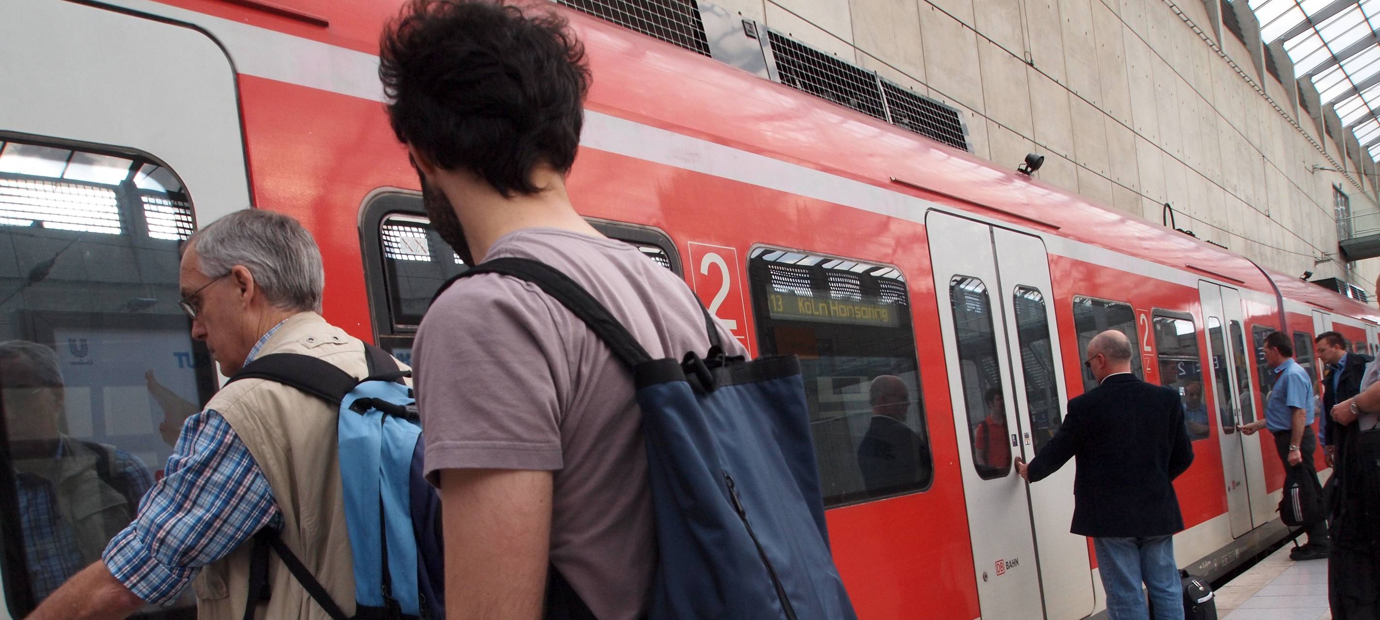 Bahnverkehr rollt wieder