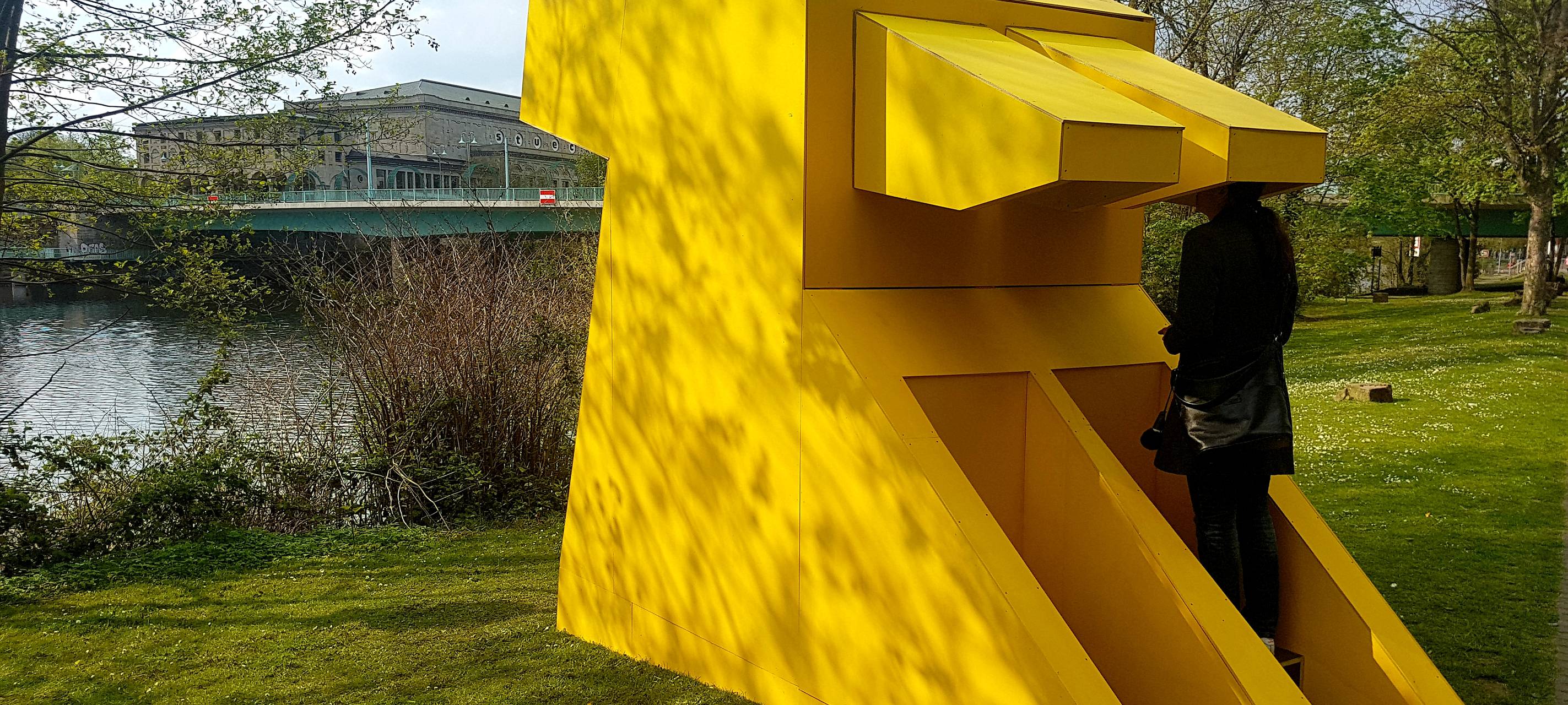 Schere steht für Lücke zwischen Arm und Reich