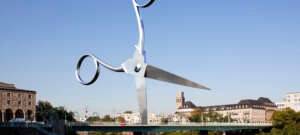 Schere steht für Lücke zwischen Arm und Reich