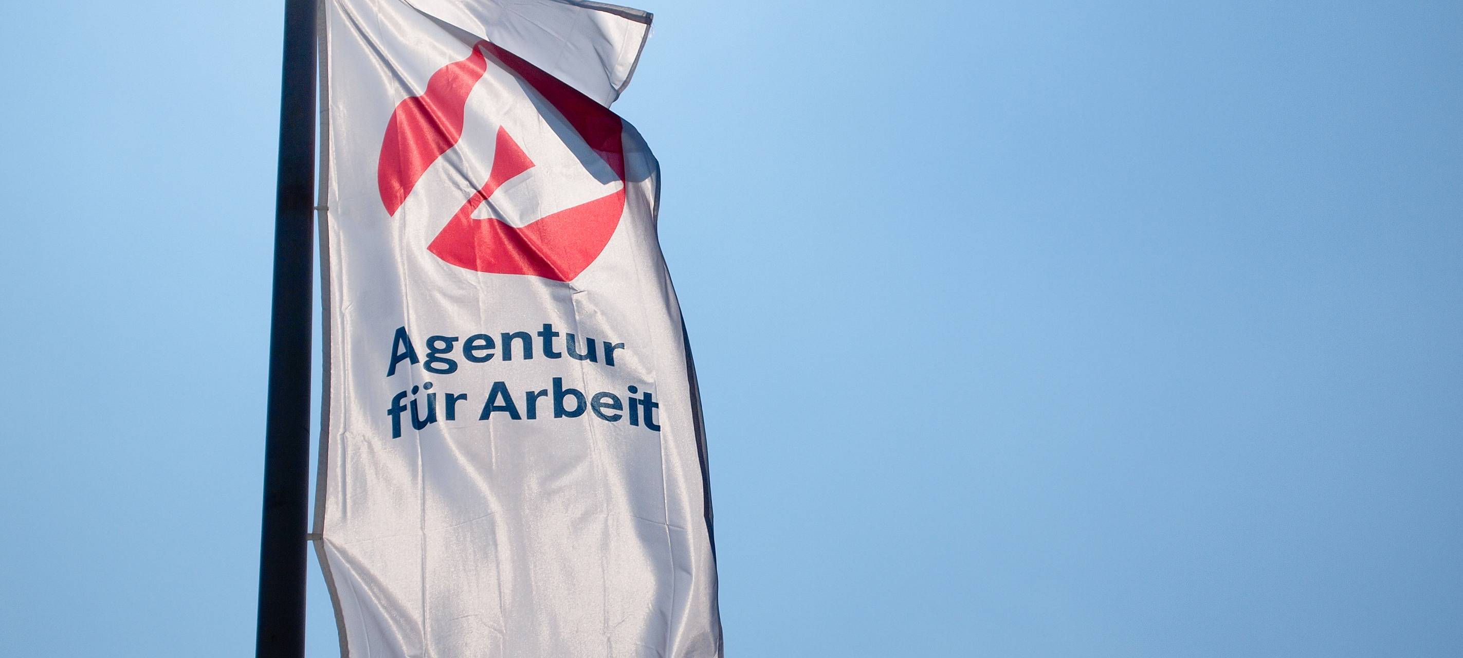 Mehr Arbeitslose, aber auch mehr neue Jobs