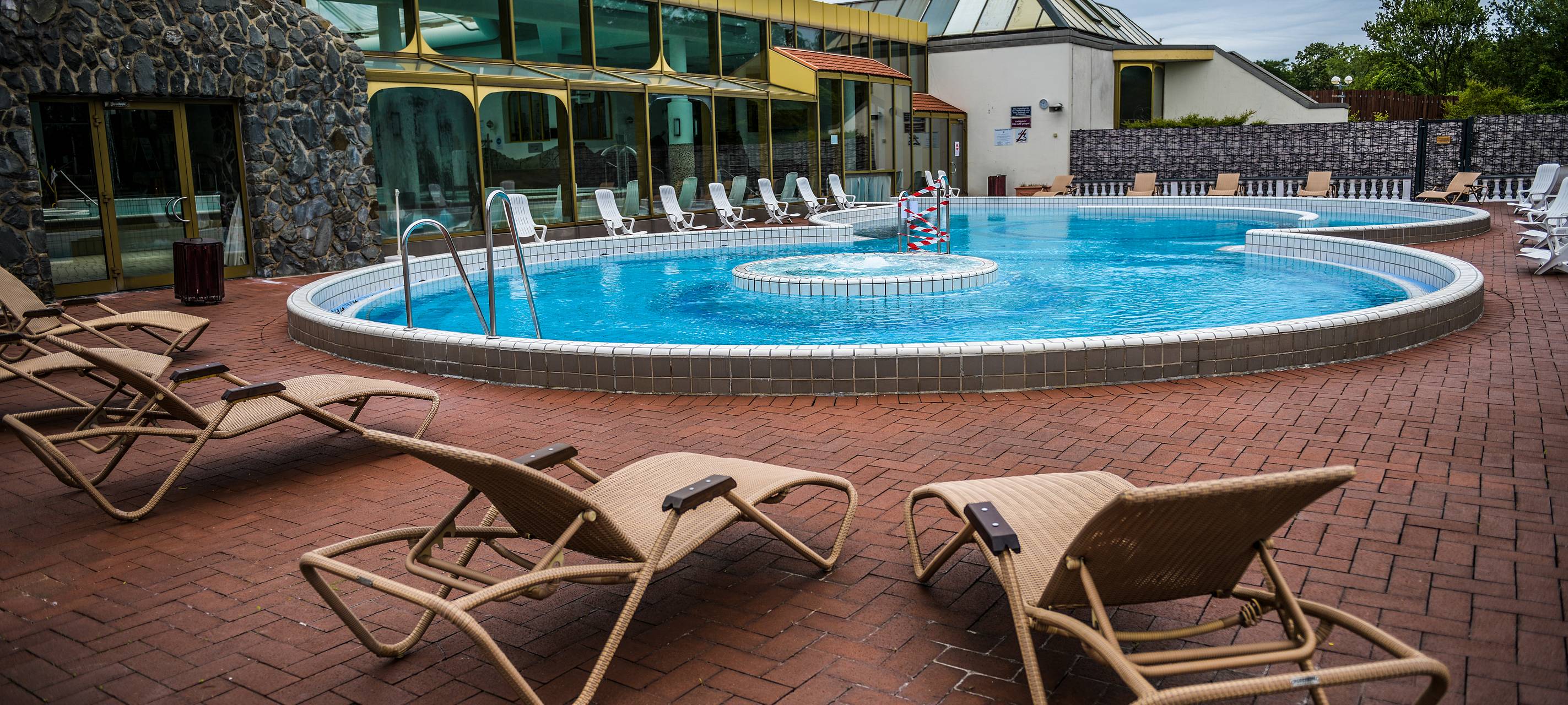 Niederrhein-Therme macht wieder auf