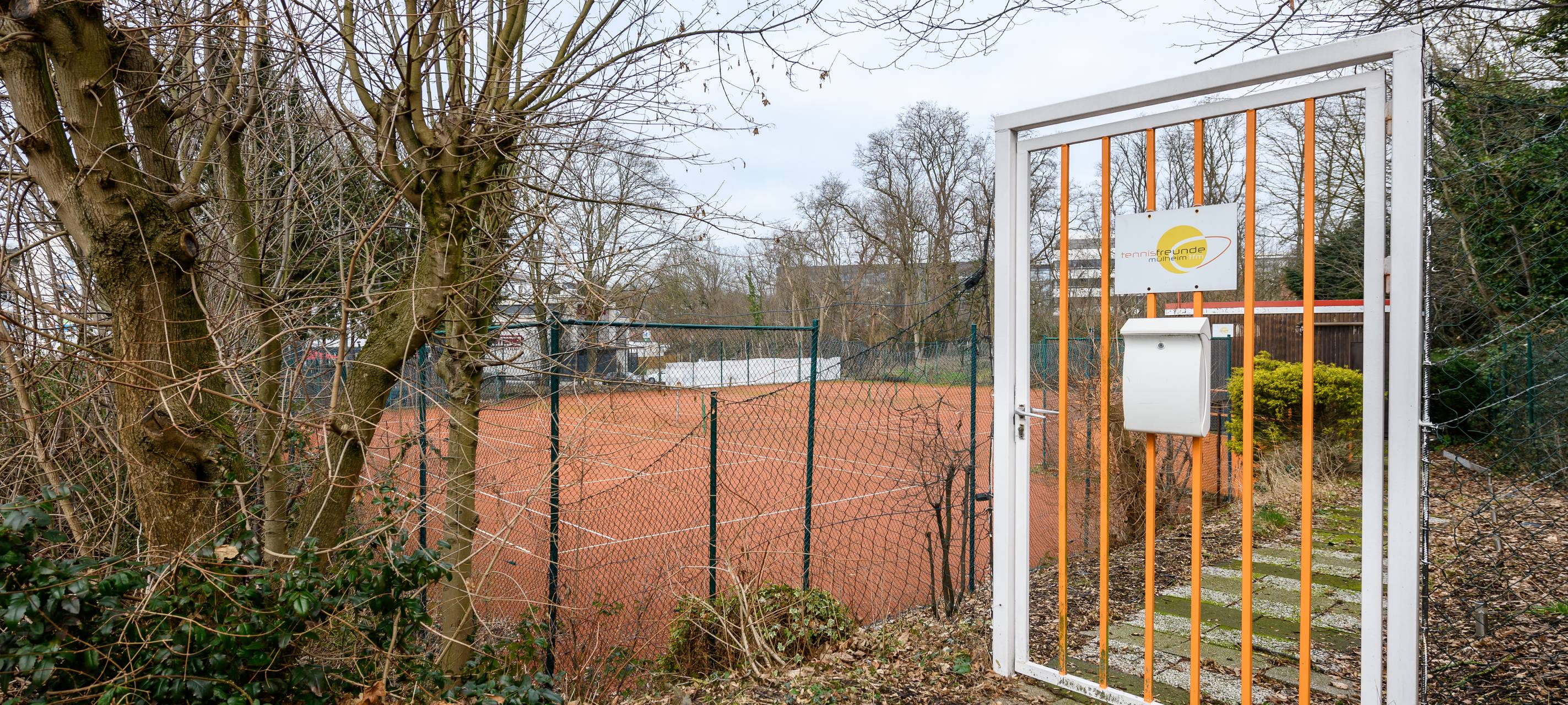 Bürogebäude auf Tennisplätzen geplant