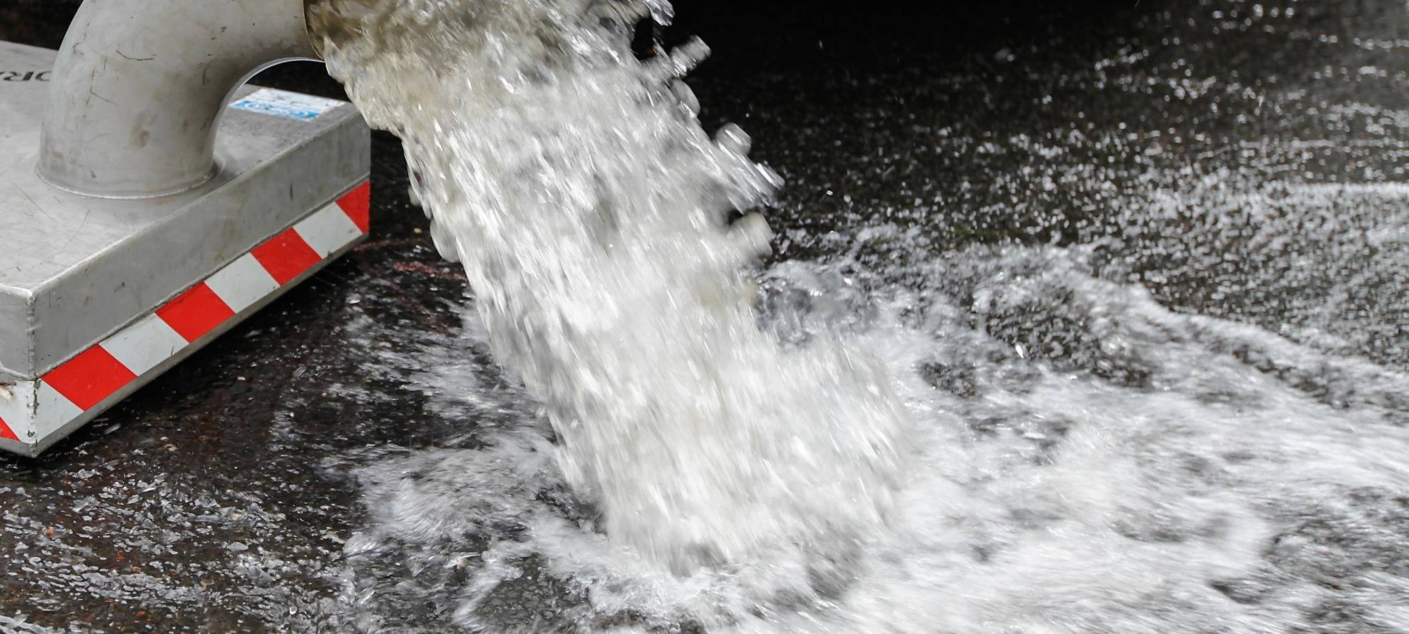 Wasserrohrbruch an der Kölner Straße