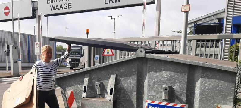 Altpapierleerung an der Uhlandstraße gerade nicht möglich