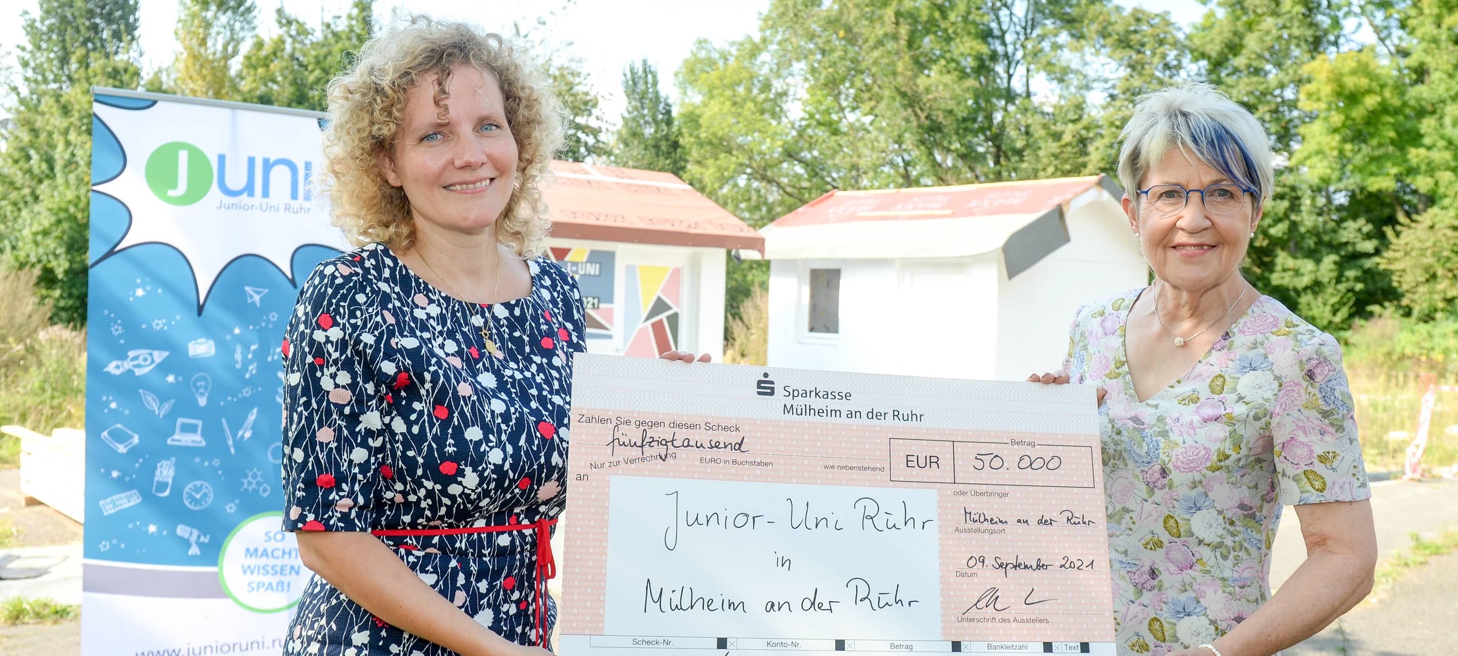 50.000 Euro-Spende an Junior-Uni