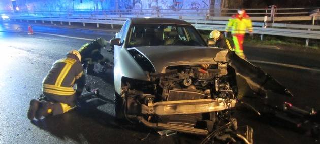 A40-Unfall mit zwei Verletzten