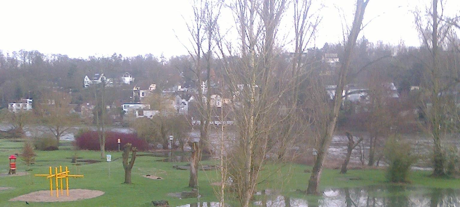 Hochwasser sorgt für weitere Sperrungen - MIT 2. UPDATE