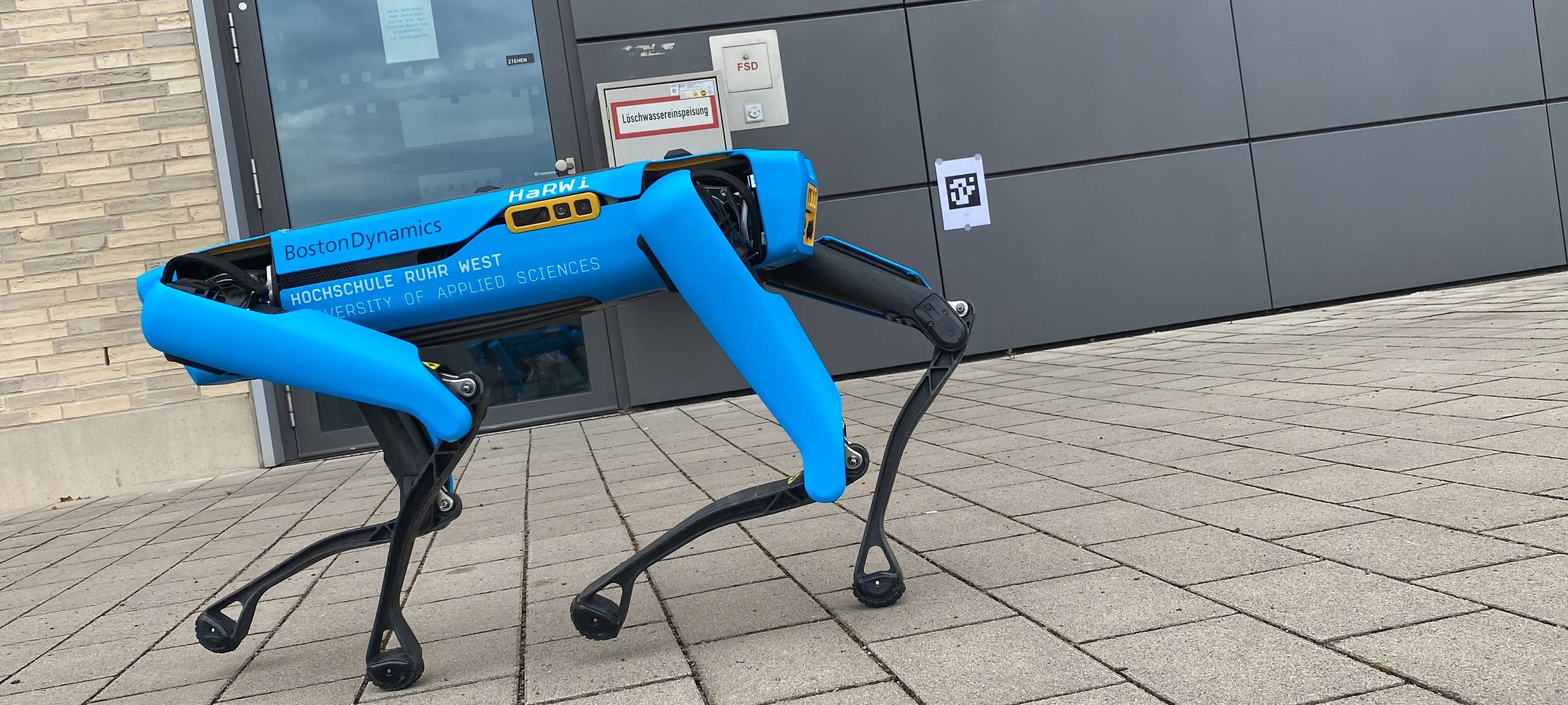 HRW: Neuer Roboterhund am Start