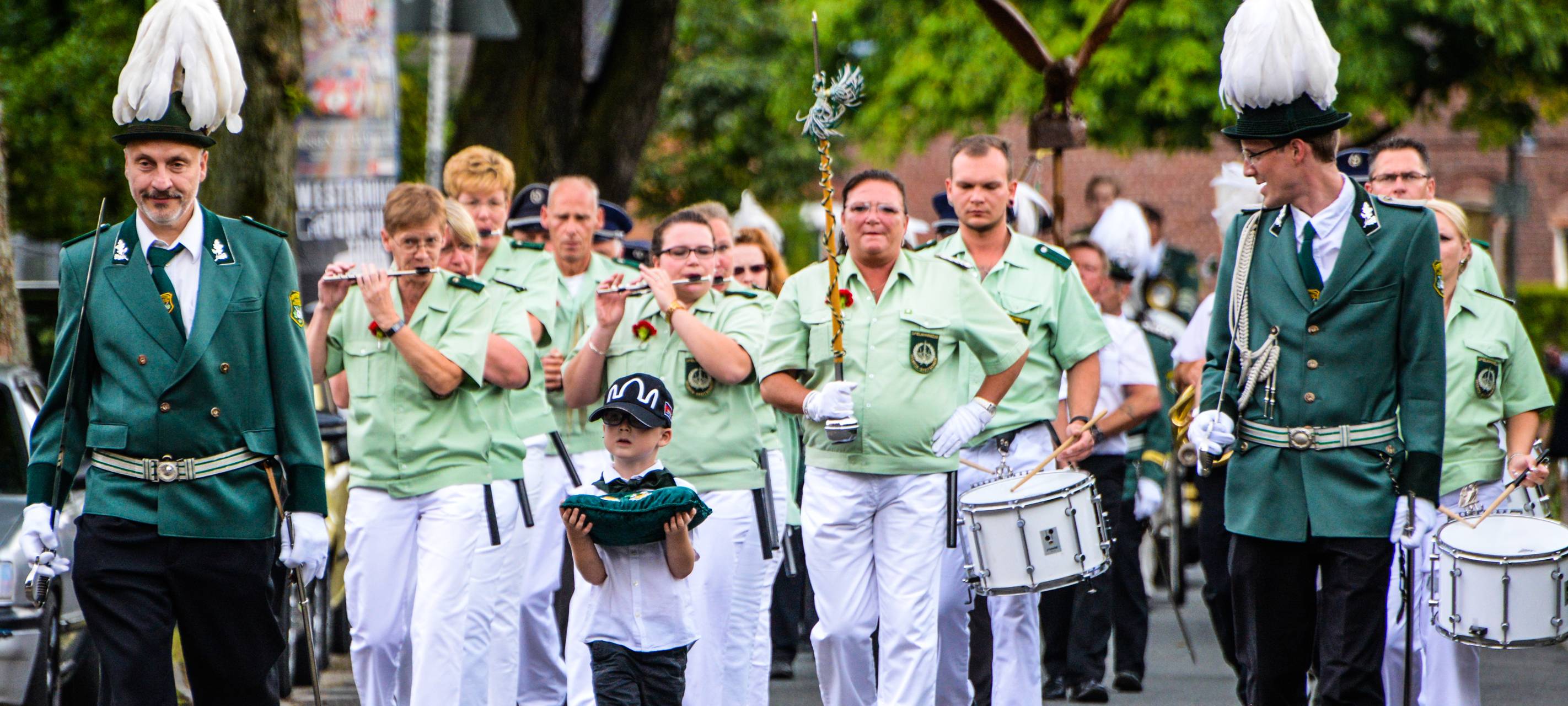 Festzelt und Fahrgeschäfte in Selbeck
