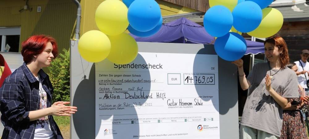Fast 15 tausend Euro von Schülern für Ukraine