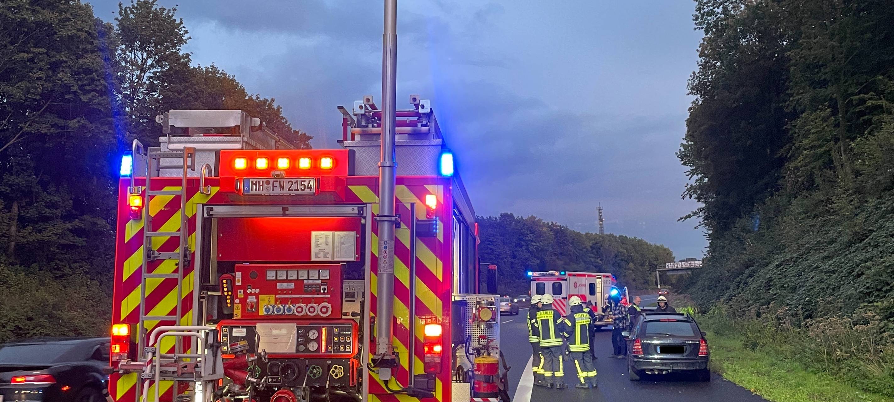 Unfall auf der A40: Frau verliert Bewusstsein