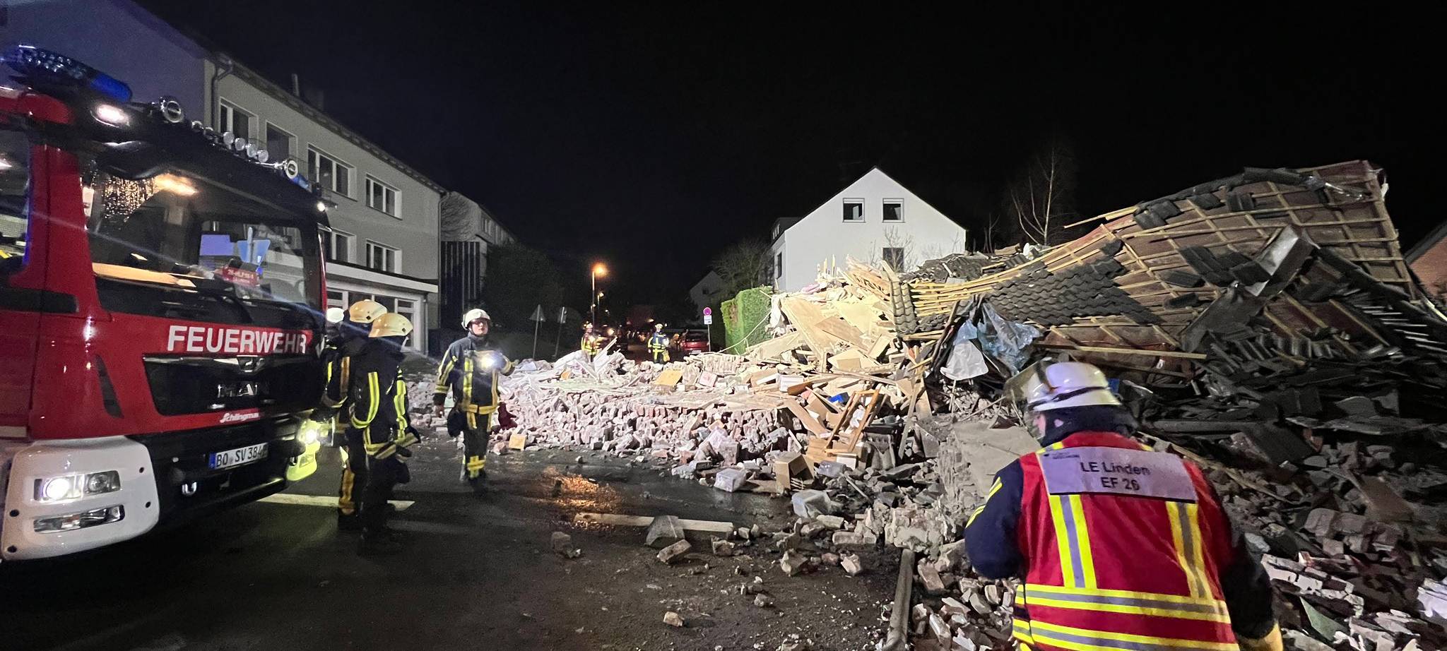 Haus nach Explosion eingestürzt - mit Update!