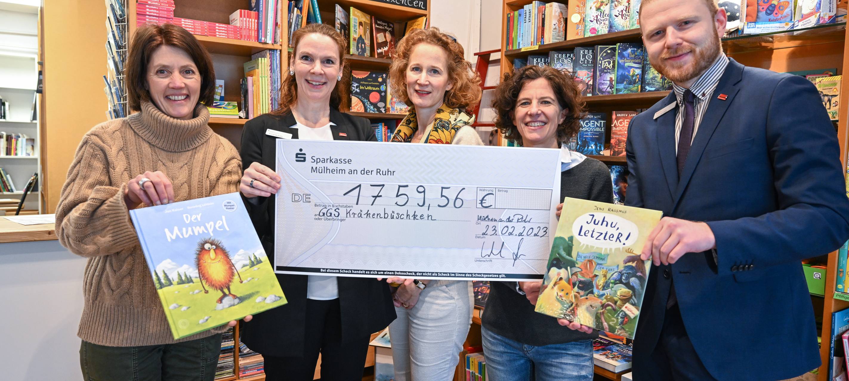 Aufrunden für die Schulbücherei