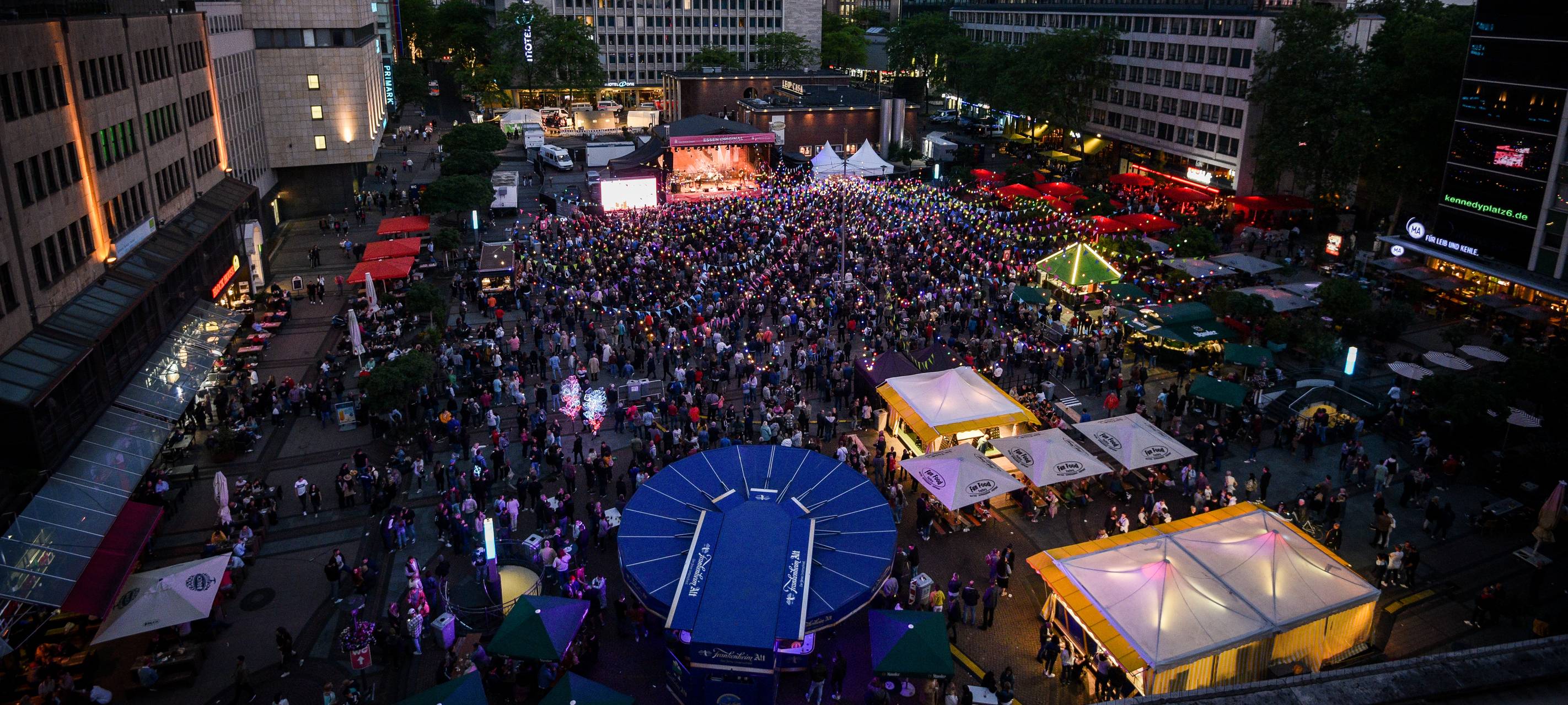 Essen Original mit bekannten Künstlern