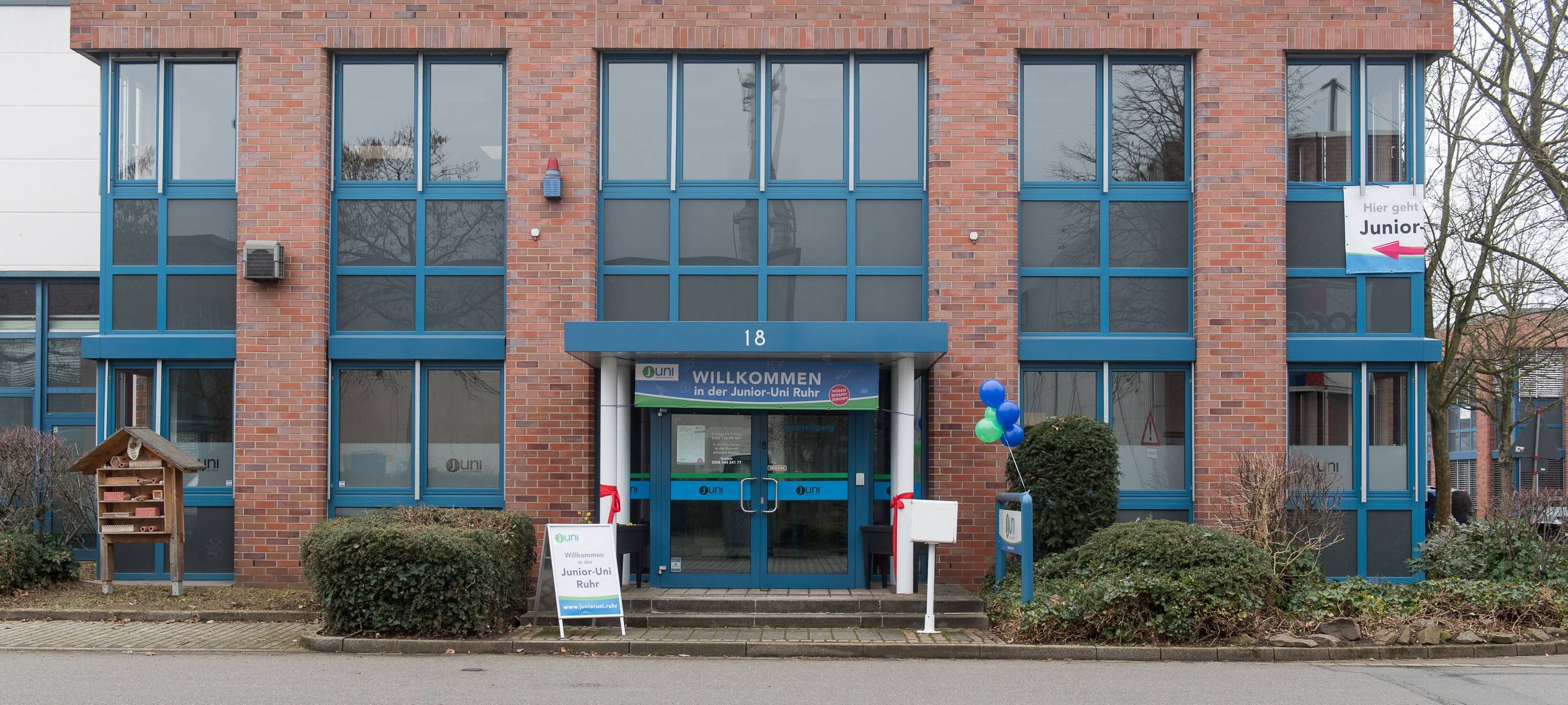 Junior Uni: Finanzlücke zwingt zu drastischem Schritt