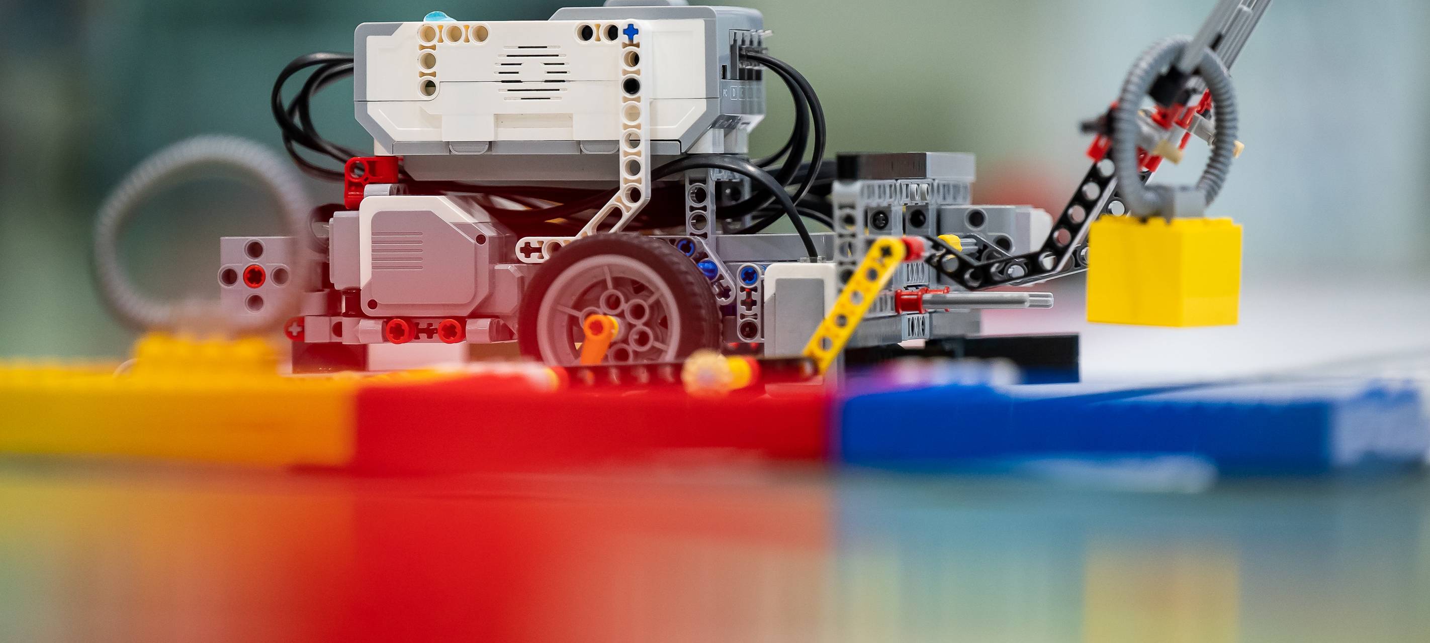 Roboterfinale in Westenergie Sporthalle