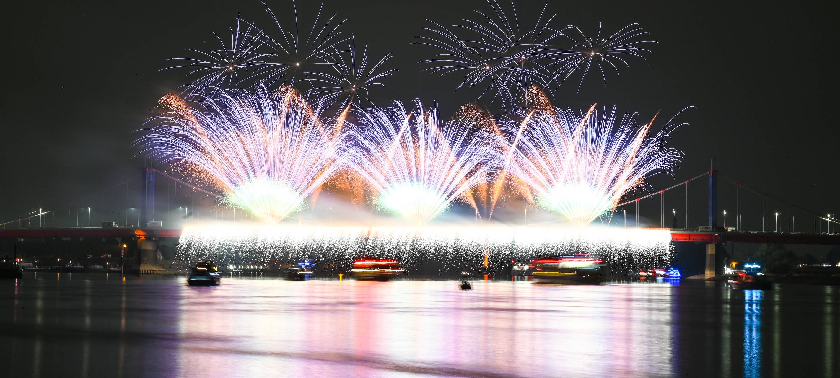 Ruhrort lädt zum Hafenfest