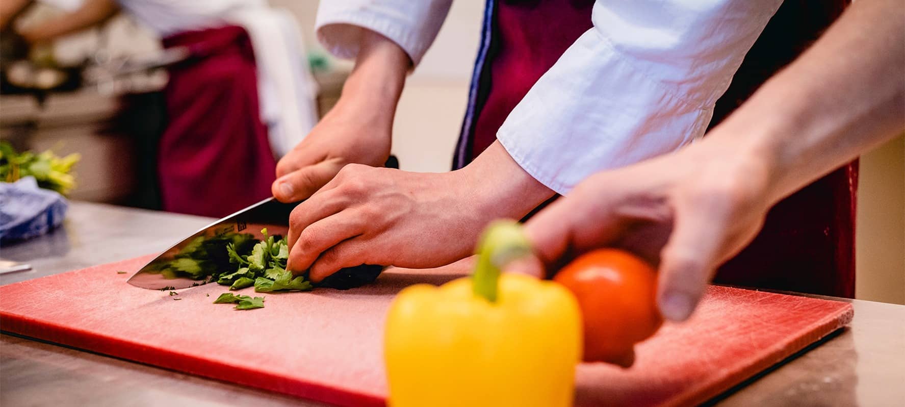 Mehr Lohn für Mülheims Gastro-Beschäftigte ab Oktober