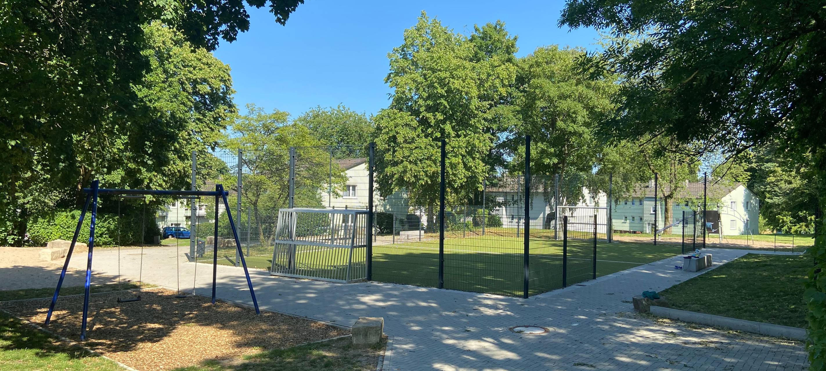 Spielplatzfest in Saarn zur Einweihung