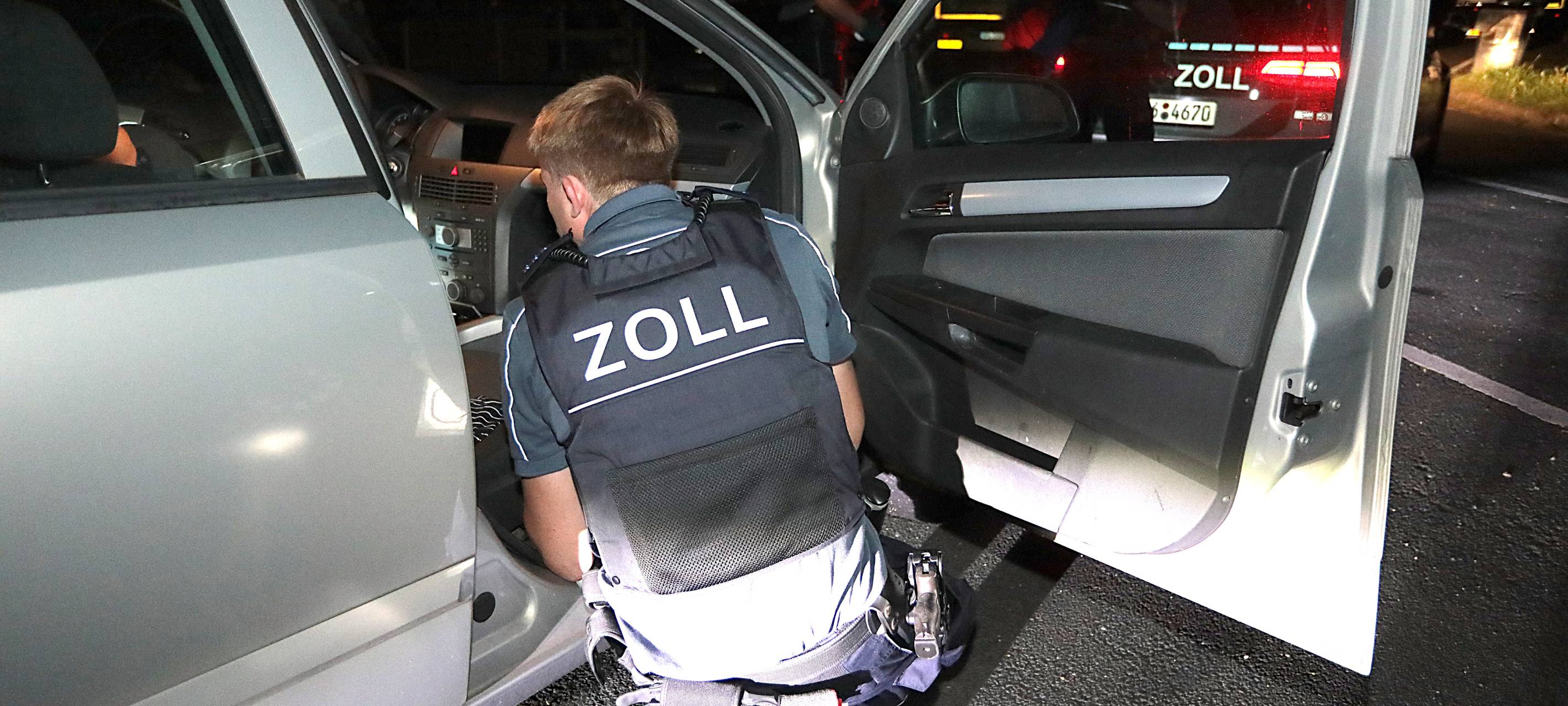 Zollkontrolle mit Schüssen an der A2