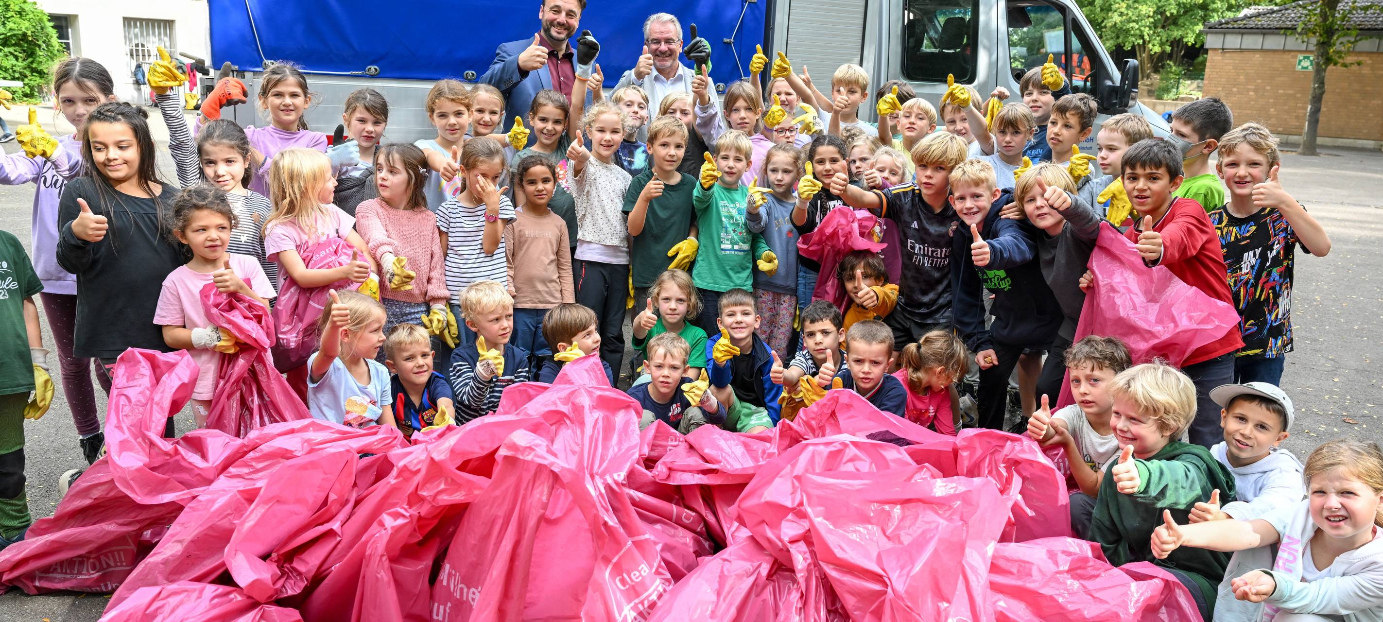 MEG-Bilanz: Teilnehmerrekord bei "Mülheim räumt auf"