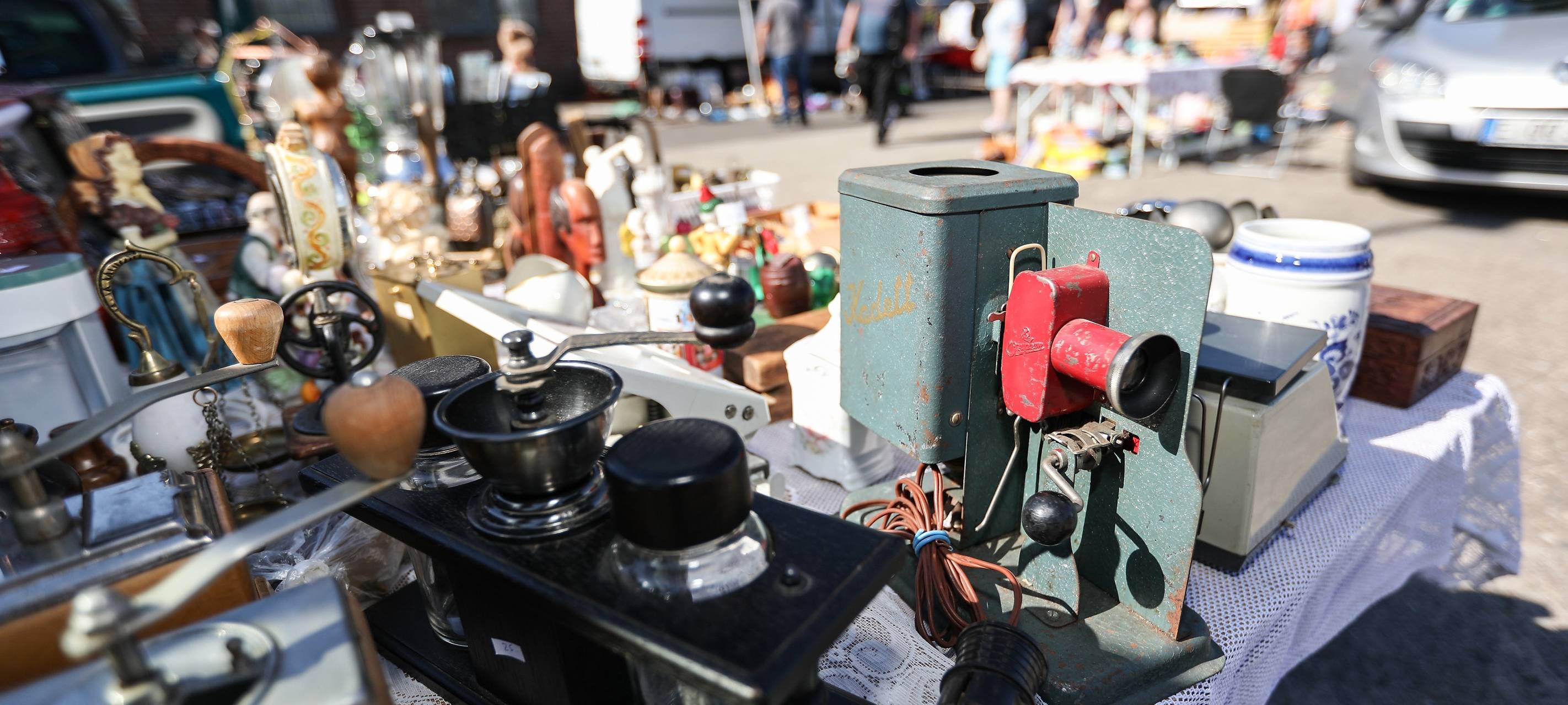 Zwei Trödelmärkte heute in Mülheim