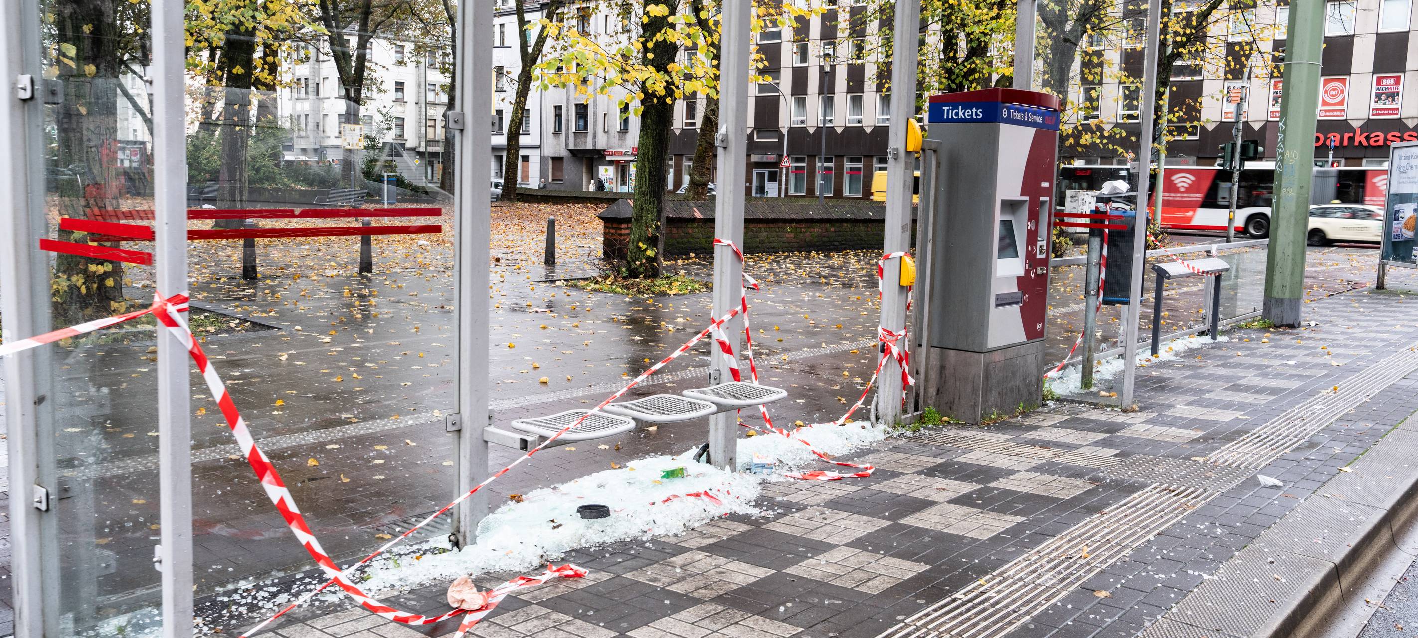 Randale an Halloween hält Polizei auf Trab