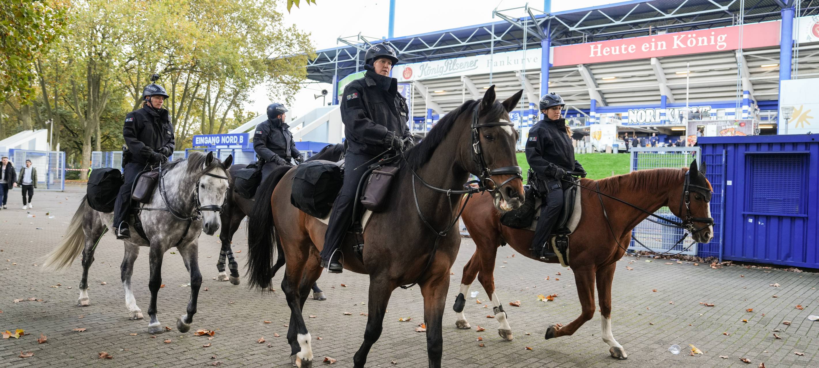Massiver Polizeieinsatz bei MSV-Spiel gegen Dresden